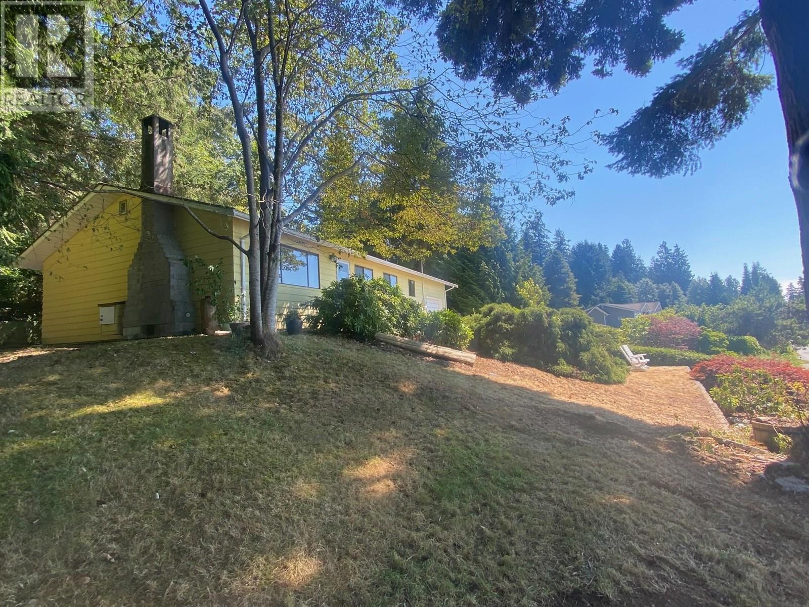 1714 OCEAN BEACH ESPLANADE, Gibsons