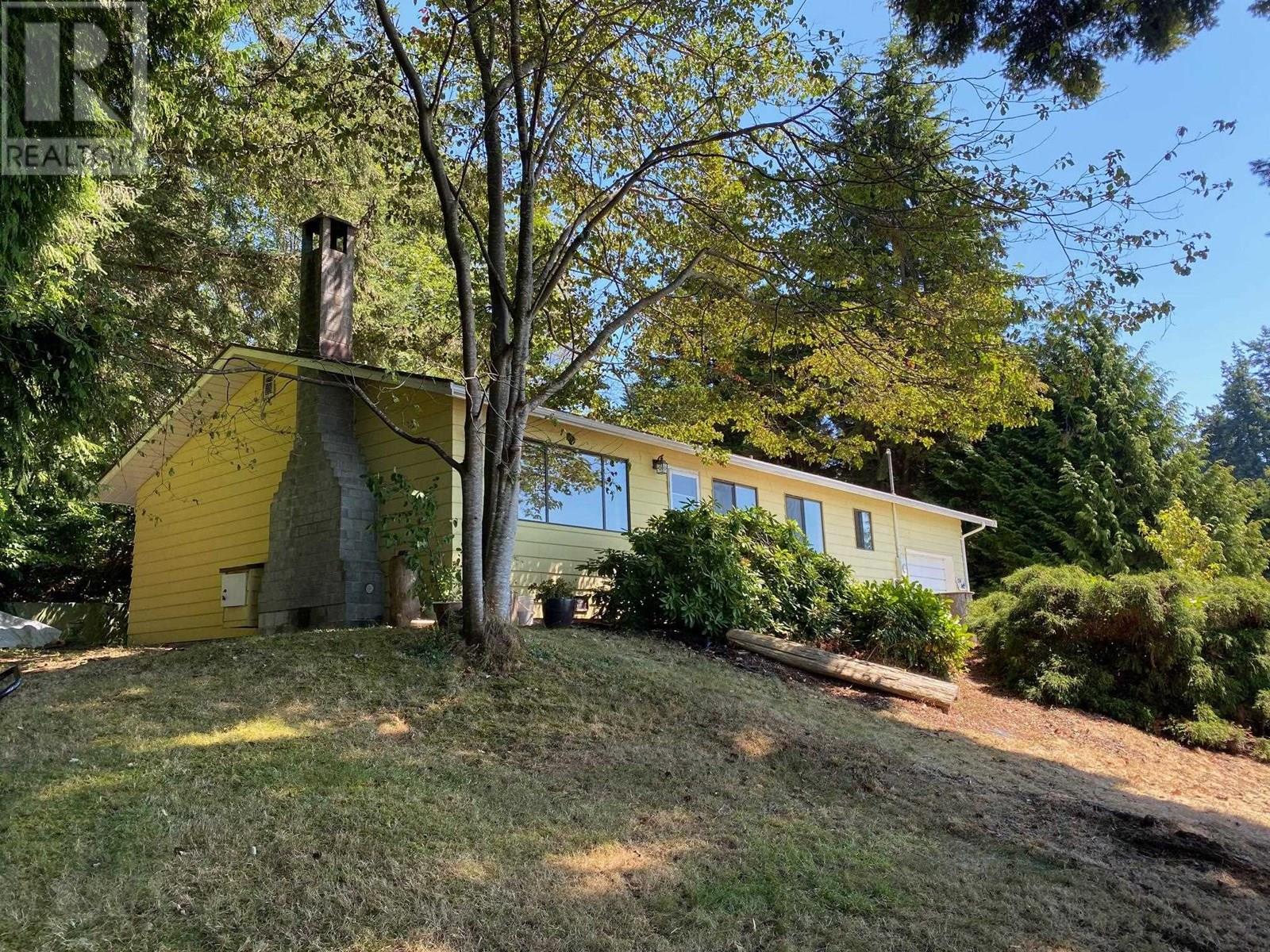 1714 OCEAN BEACH ESPLANADE, Gibsons