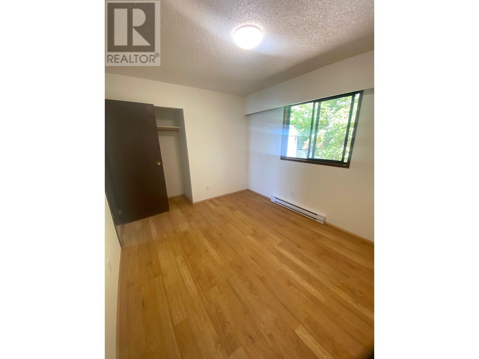 1714 OCEAN BEACH ESPLANADE, Gibsons