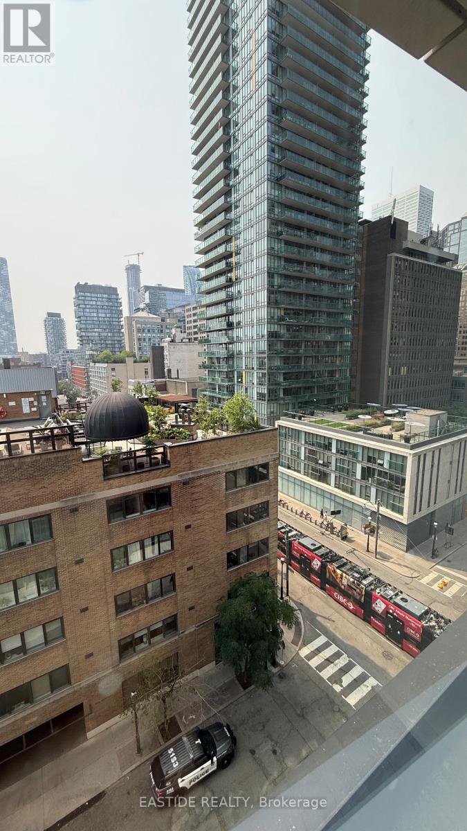 Photo 8 of 810 89 Church Street, Toronto ON