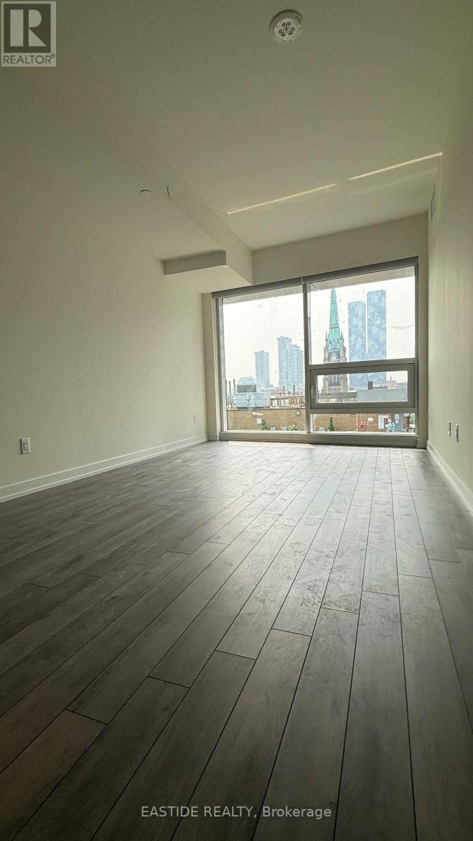 Photo 2 of 810 89 Church Street, Toronto ON