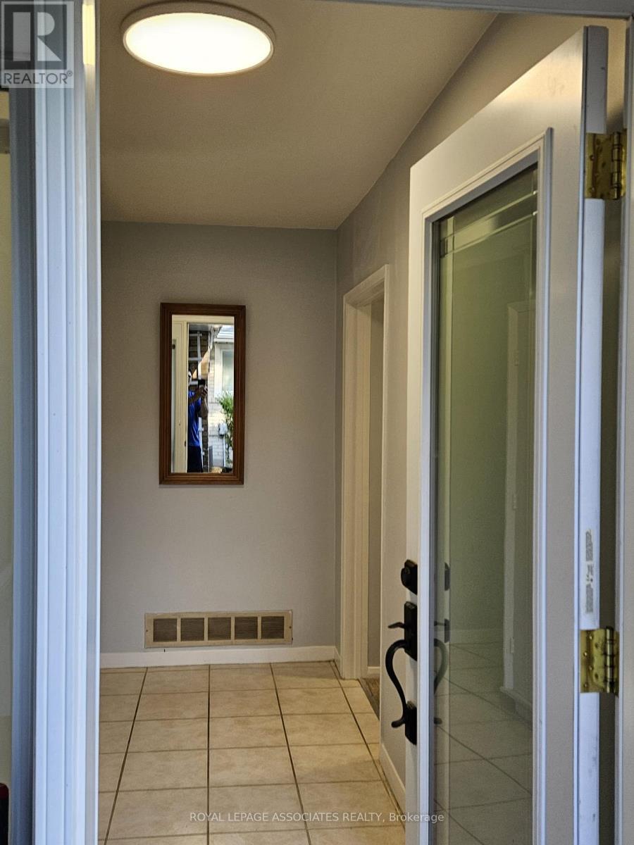 Photo 25 of Main 98 Wigmore Drive, Toronto ON