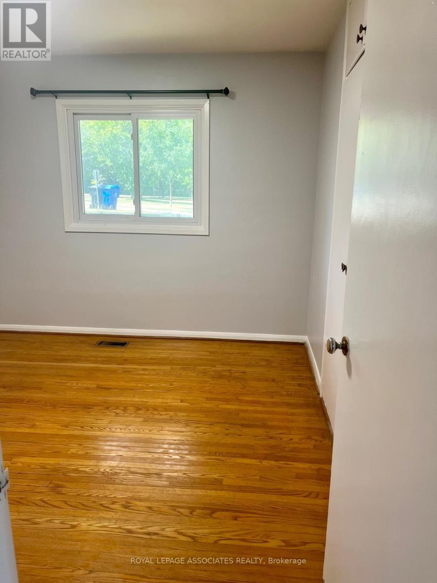 Photo 12 of Main 98 Wigmore Drive, Toronto ON