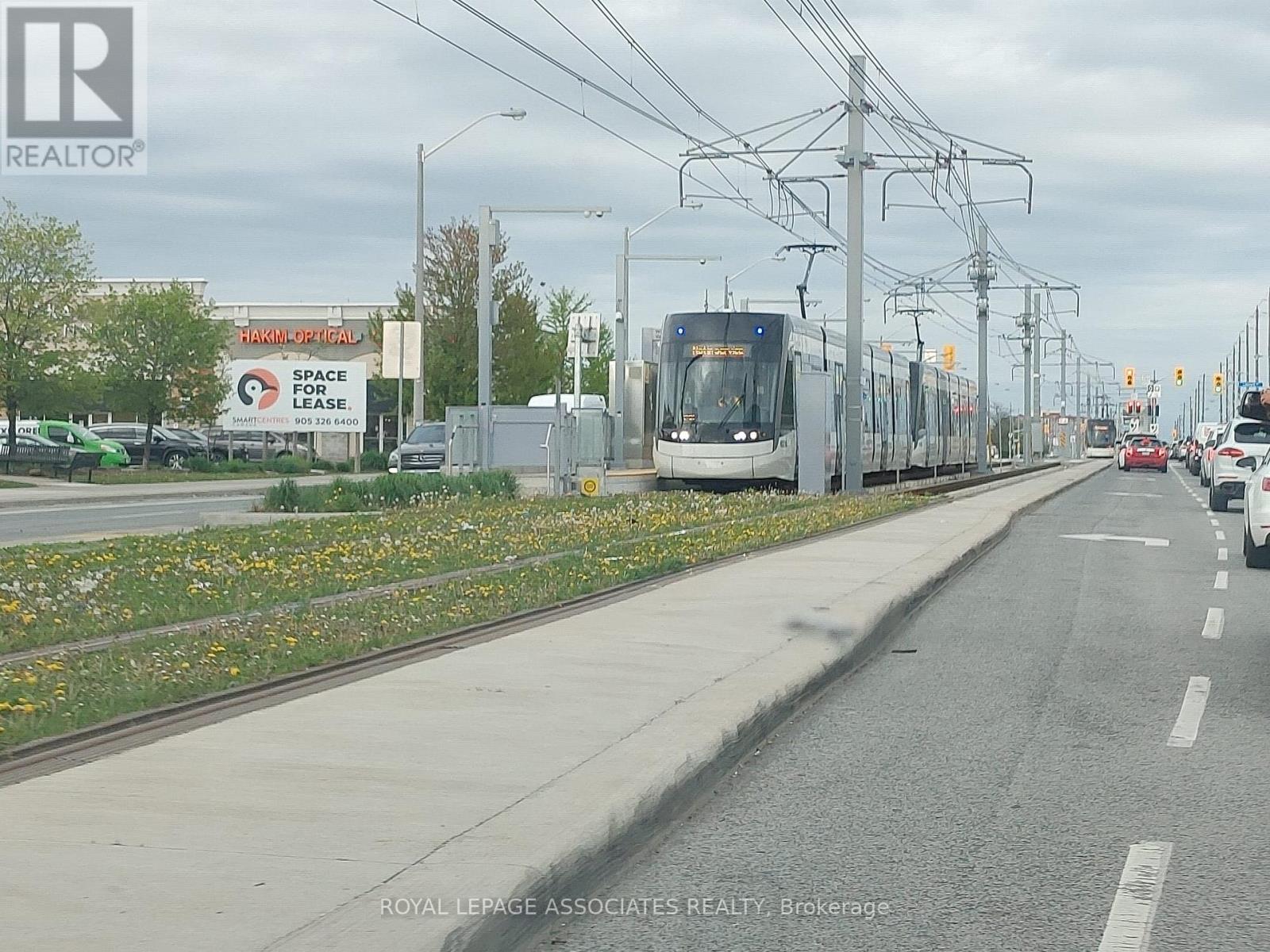 Photo 20 of Main 98 Wigmore Drive, Toronto ON