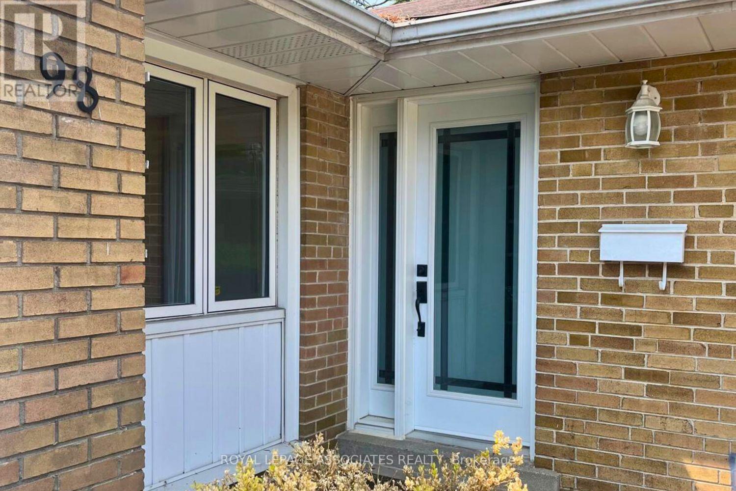 Photo 23 of Main 98 Wigmore Drive, Toronto ON