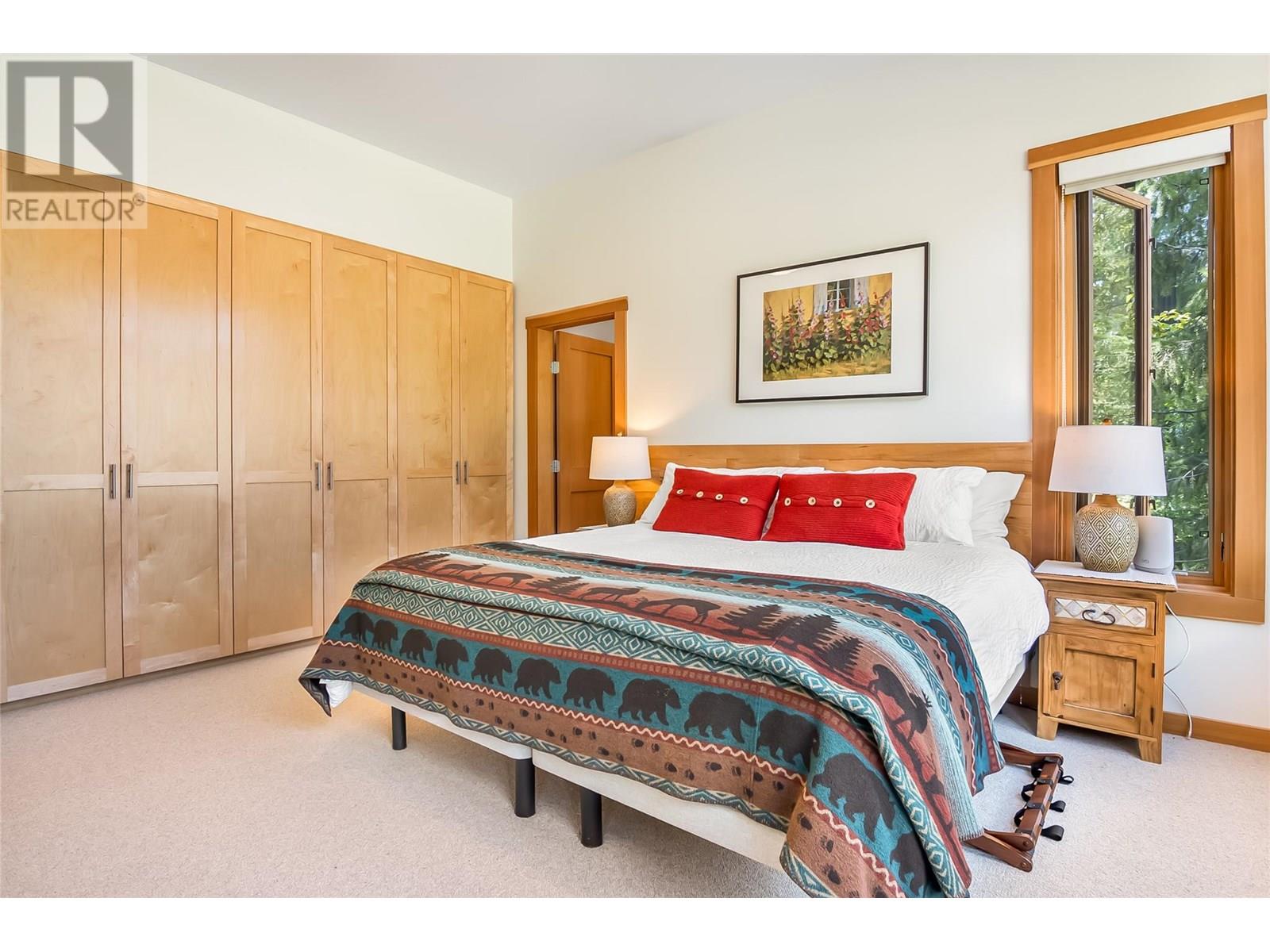 2077 Mountain Gate Road, Revelstoke