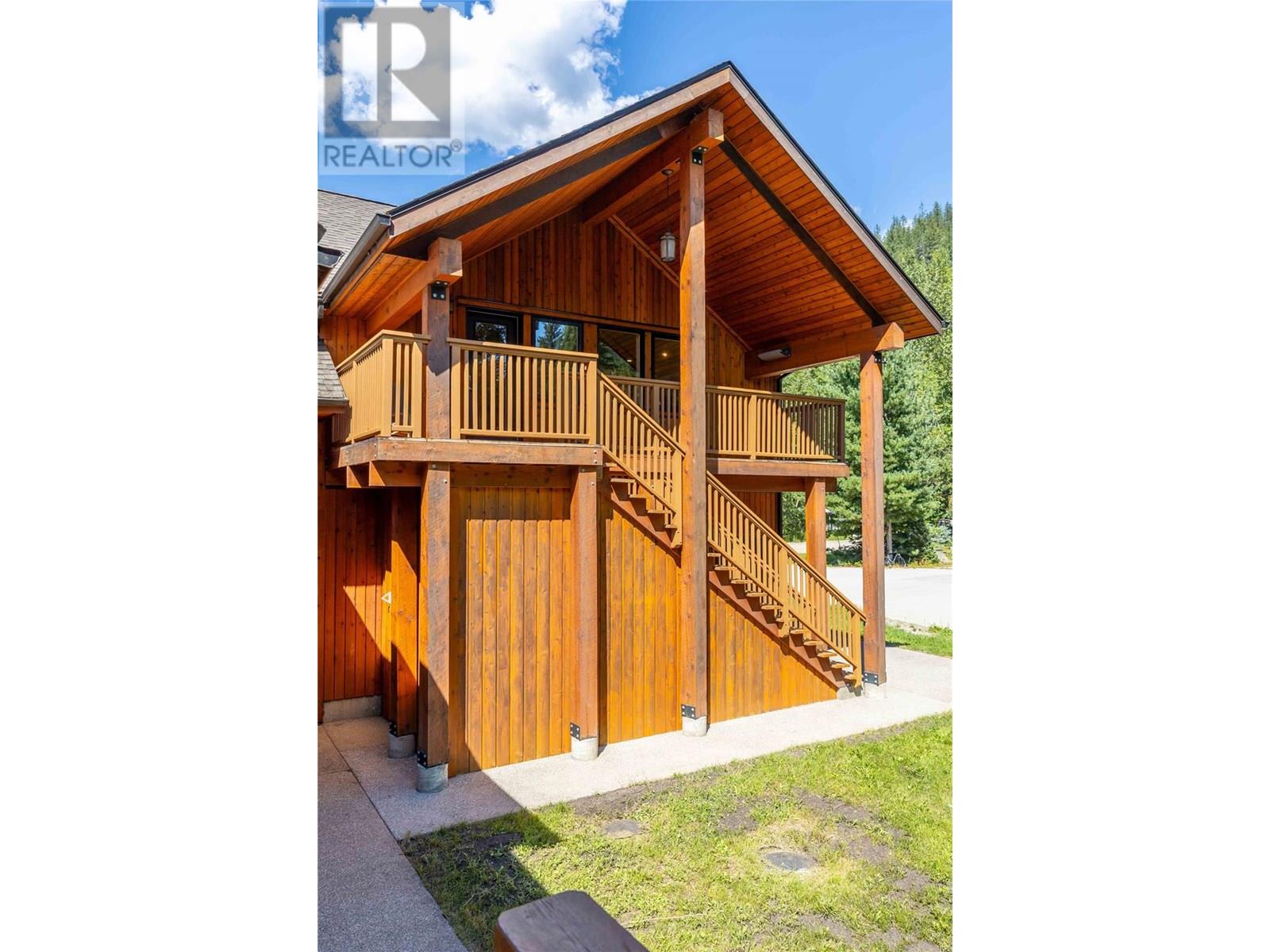 2077 Mountain Gate Road, Revelstoke