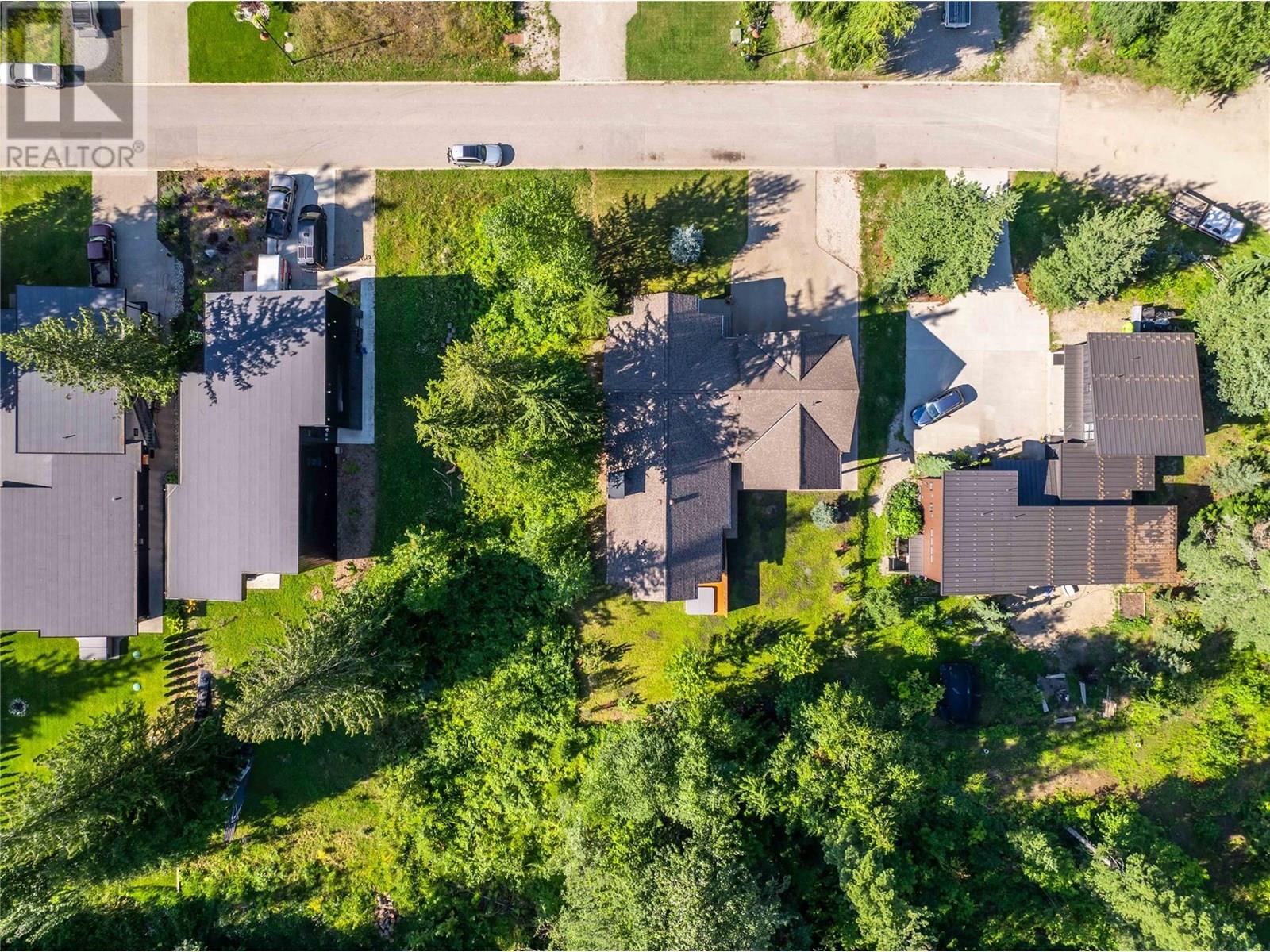 2077 Mountain Gate Road, Revelstoke