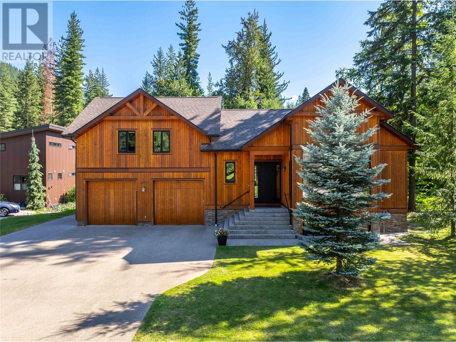 2077 Mountain Gate Road, Revelstoke