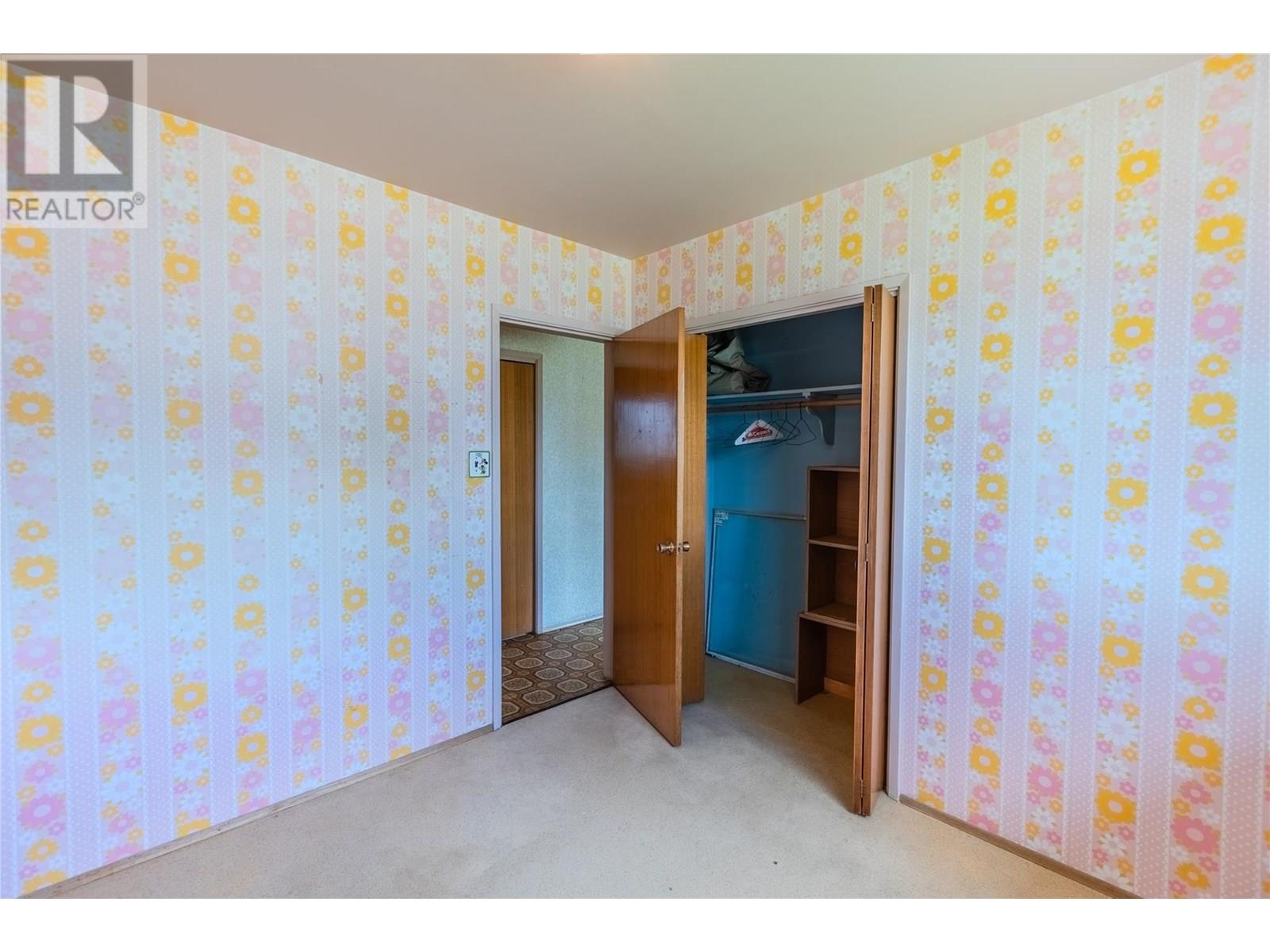 Photo 10 of 918 Kirkland Place, Kamloops BC