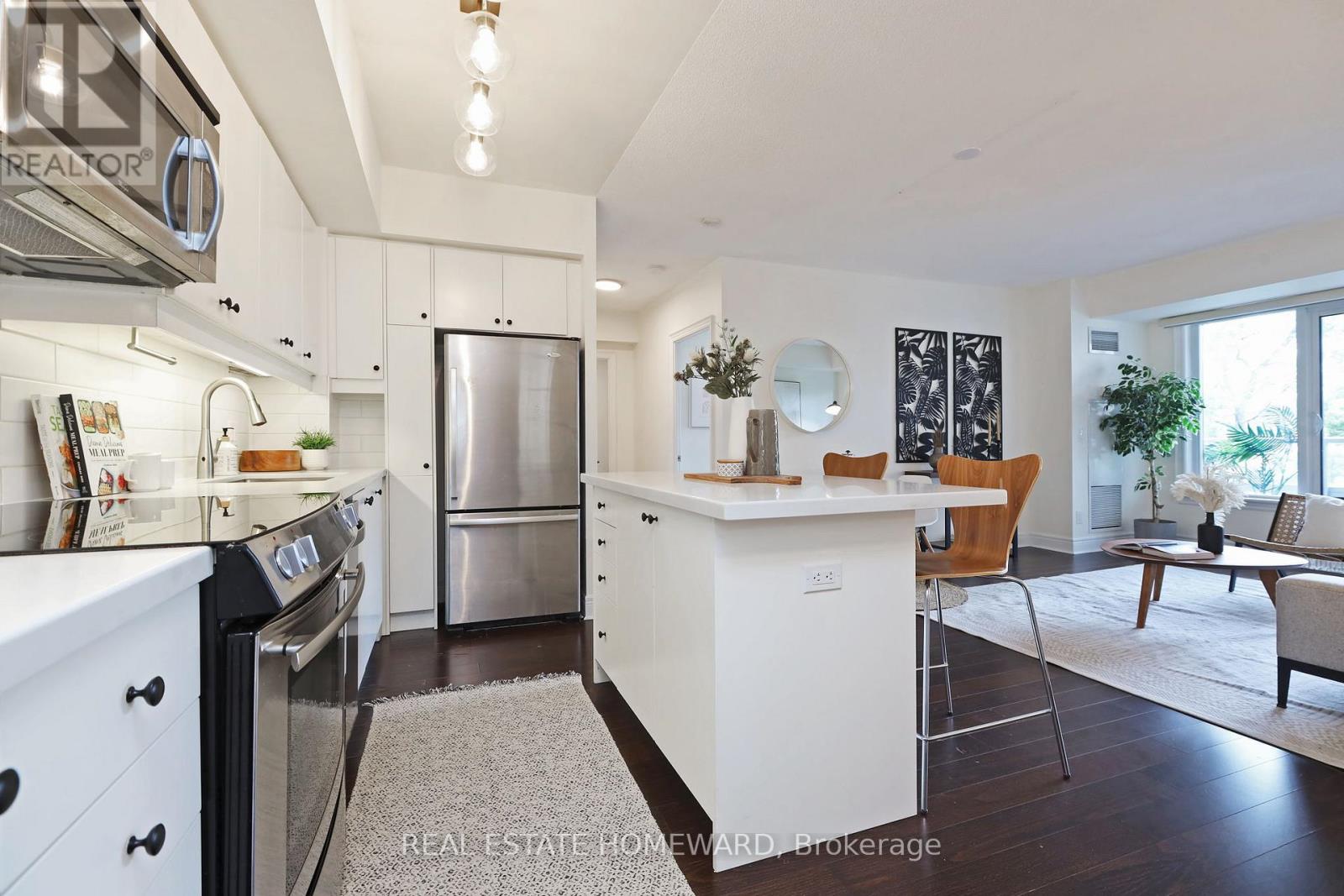 Photo 12 of 302 701 Sheppard Avenue W, Toronto ON