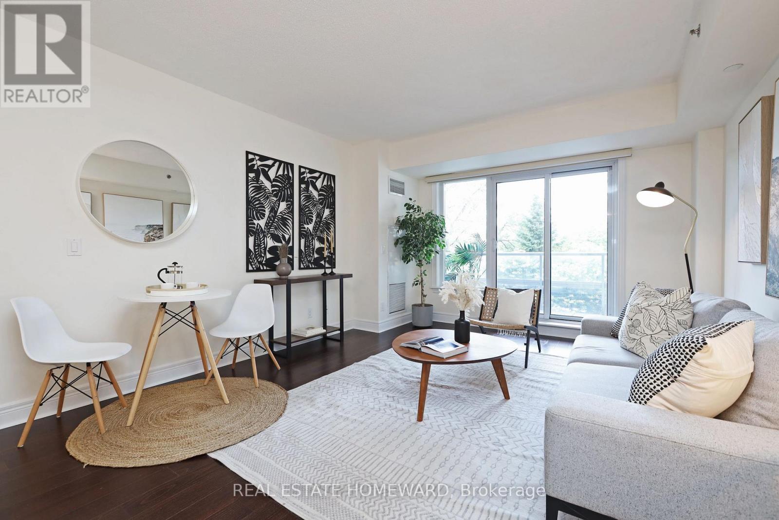 Photo 9 of 302 701 Sheppard Avenue W, Toronto ON