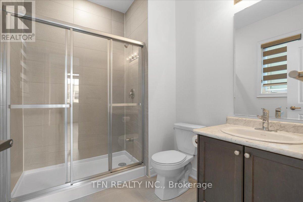 Photo 21 of 134 Granite Ridge Trail, Hamilton ON