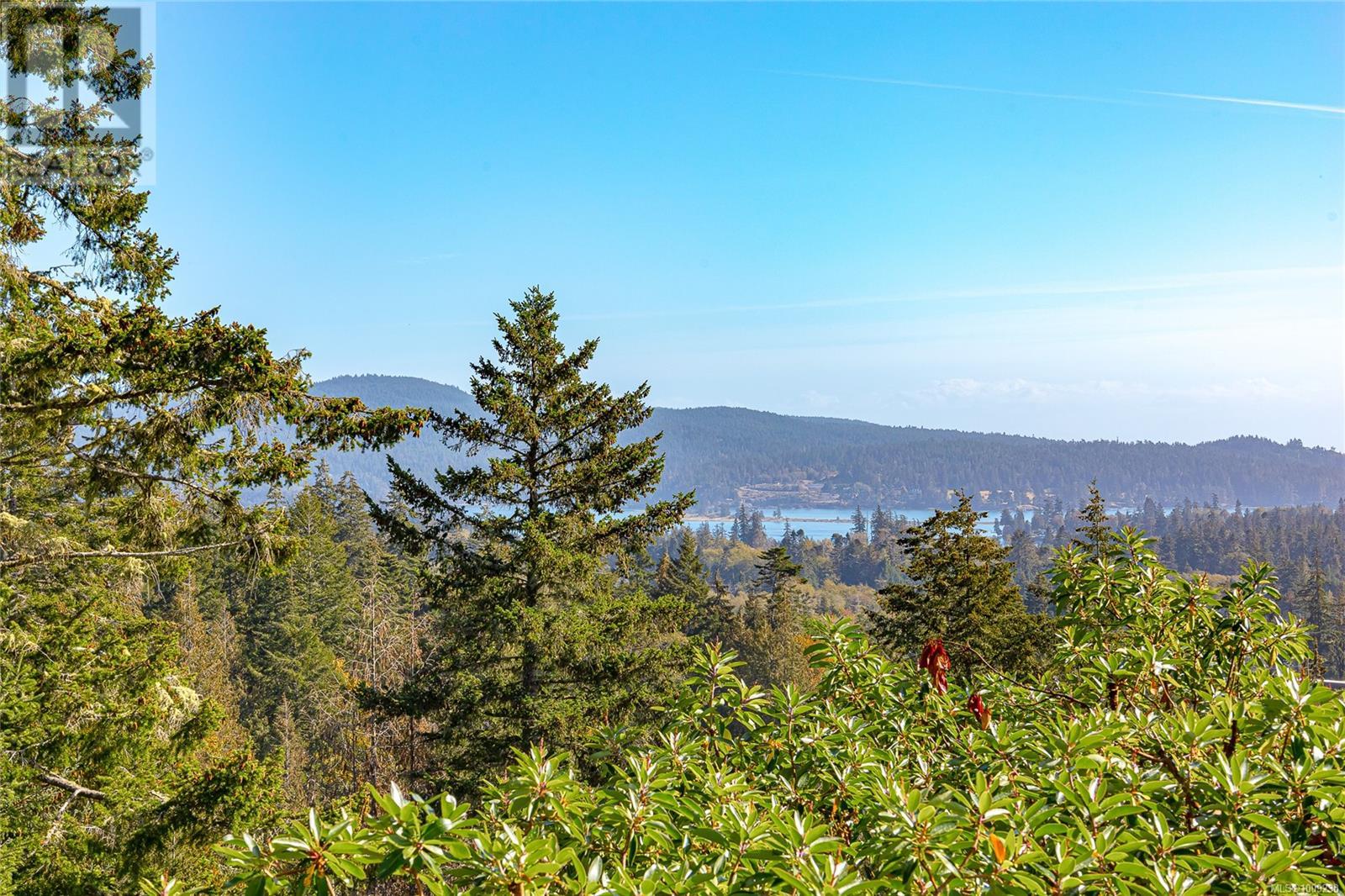 Photo 9 of 2270 Henlyn Dr, Sooke BC