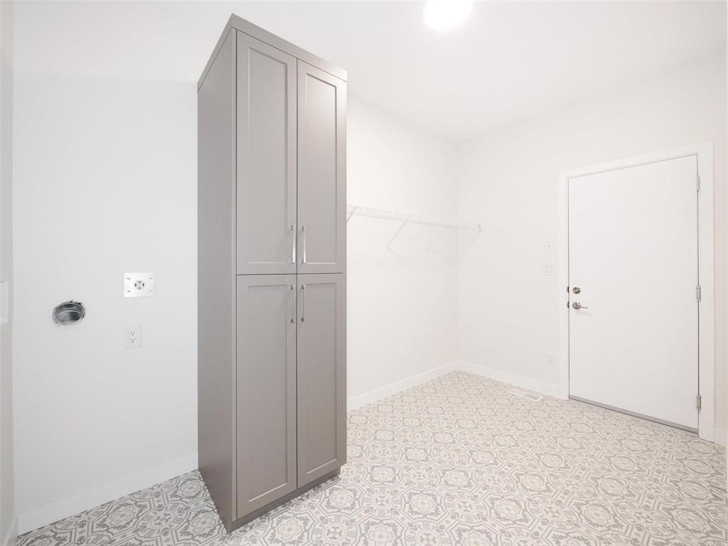 Photo 2 of 24 100 Grande Pointe Meadows Boulevard, Grande Pointe MB
