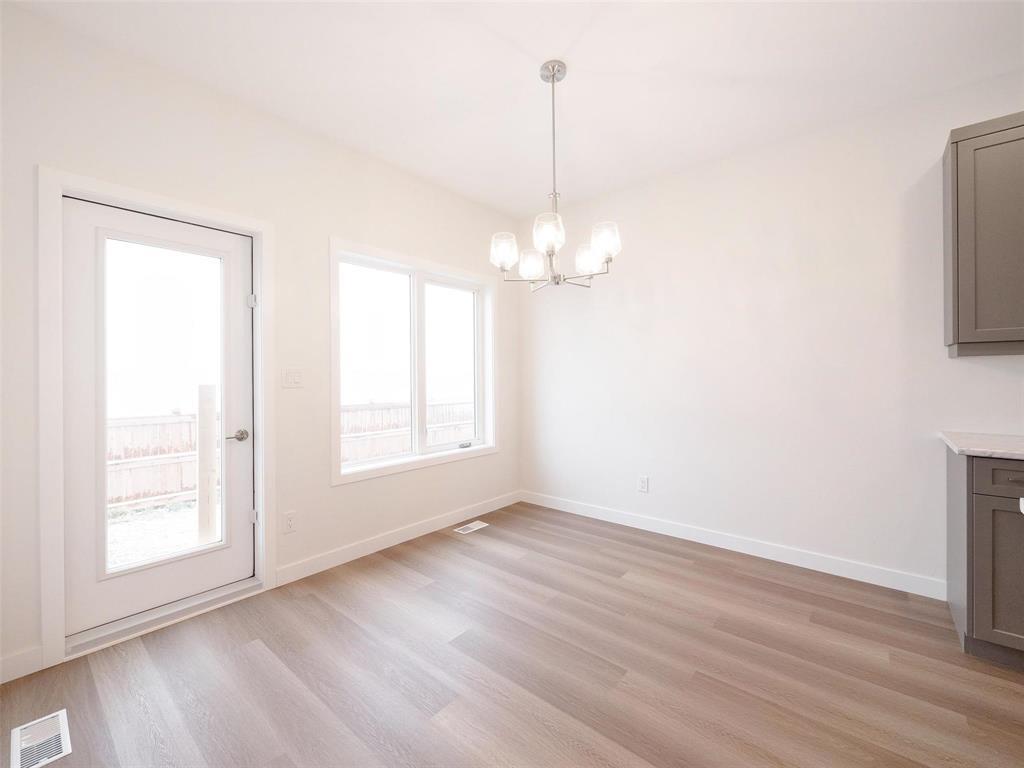 Photo 7 of 24 100 Grande Pointe Meadows Boulevard, Grande Pointe MB