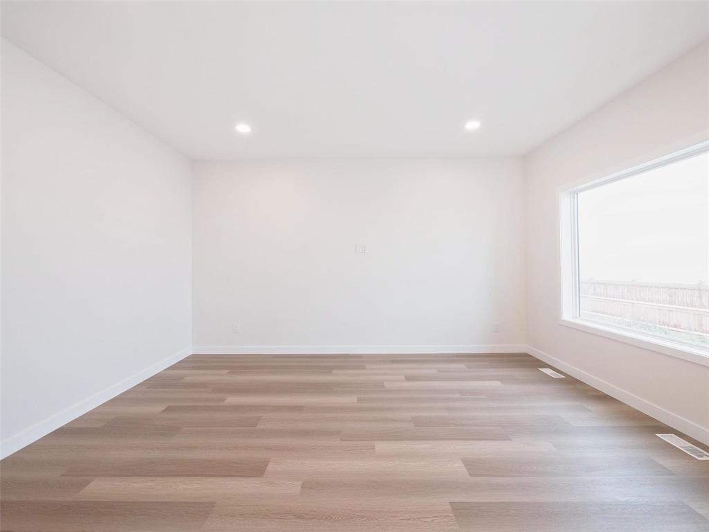 Photo 10 of 24 100 Grande Pointe Meadows Boulevard, Grande Pointe MB