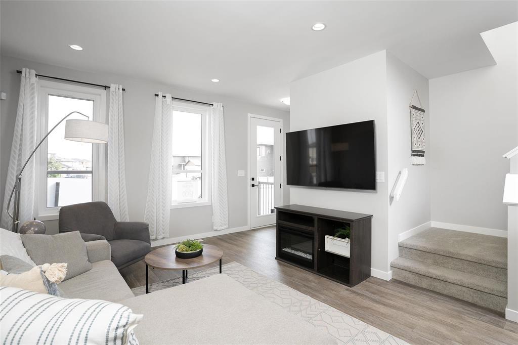 Photo 1 of 1244 Fernbank Avenue, Winnipeg MB