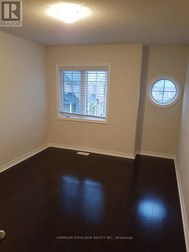 Photo 17 of 723 Hammersly Boulevard, Markham ON