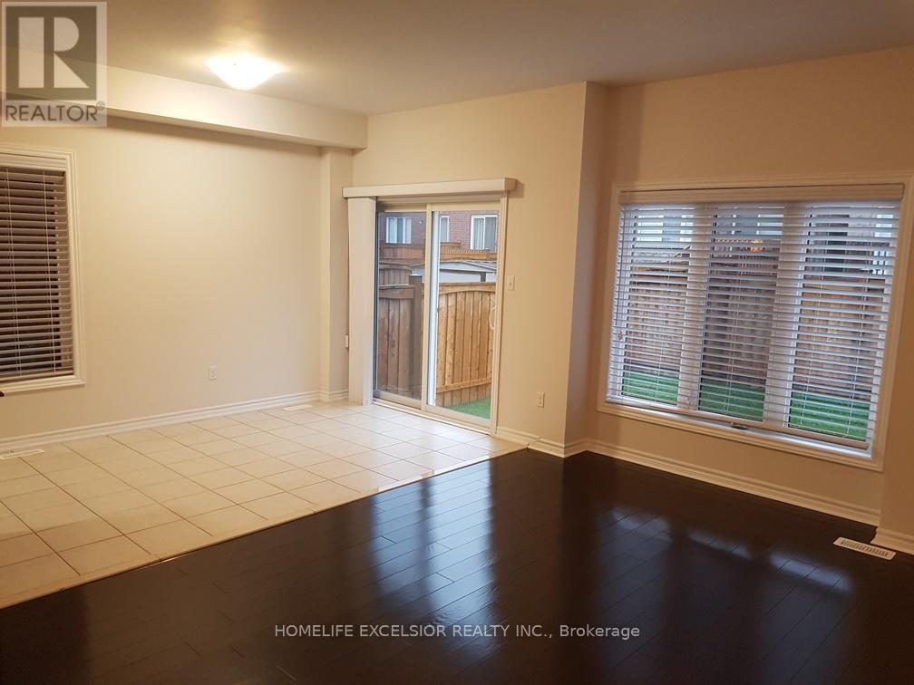 Photo 9 of 723 Hammersly Boulevard, Markham ON