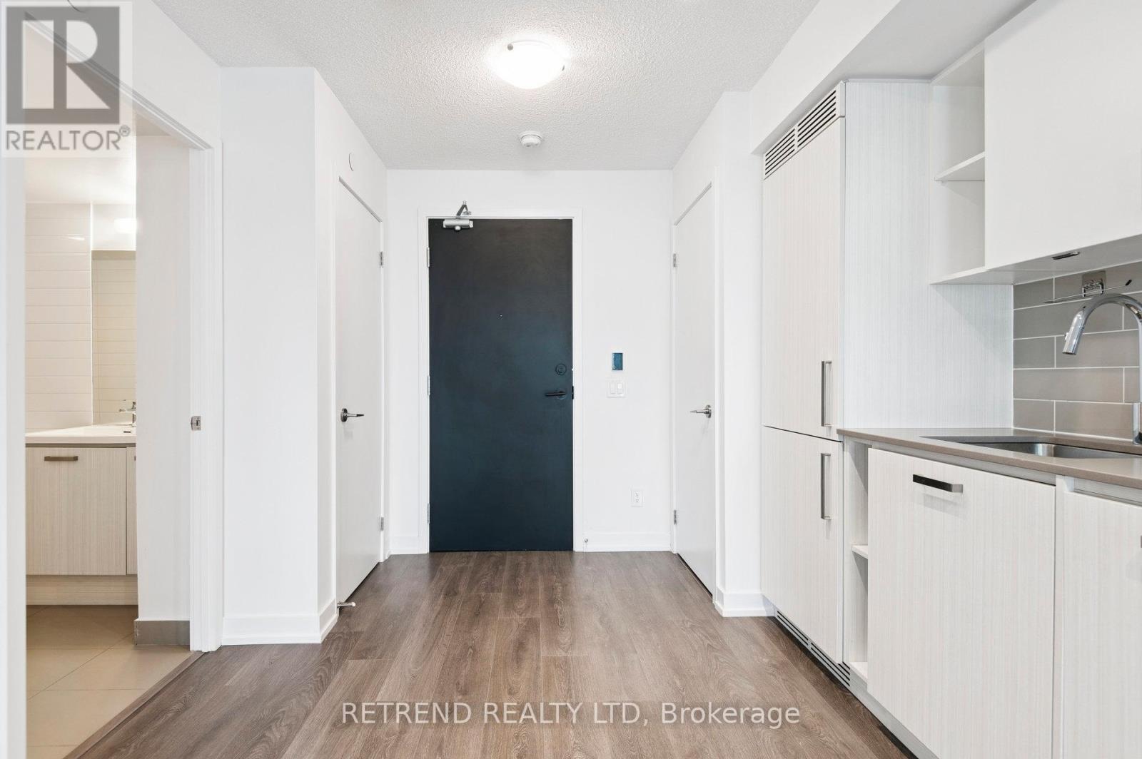 Photo 15 of 1004 125 Redpath Avenue, Toronto ON