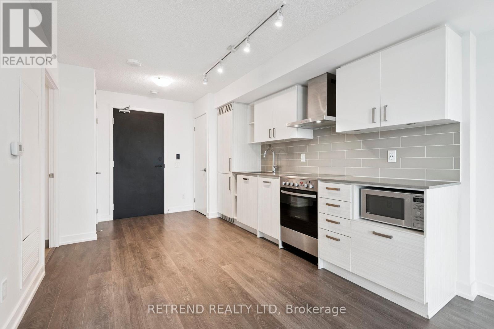 Photo 2 of 1004 125 Redpath Avenue, Toronto ON
