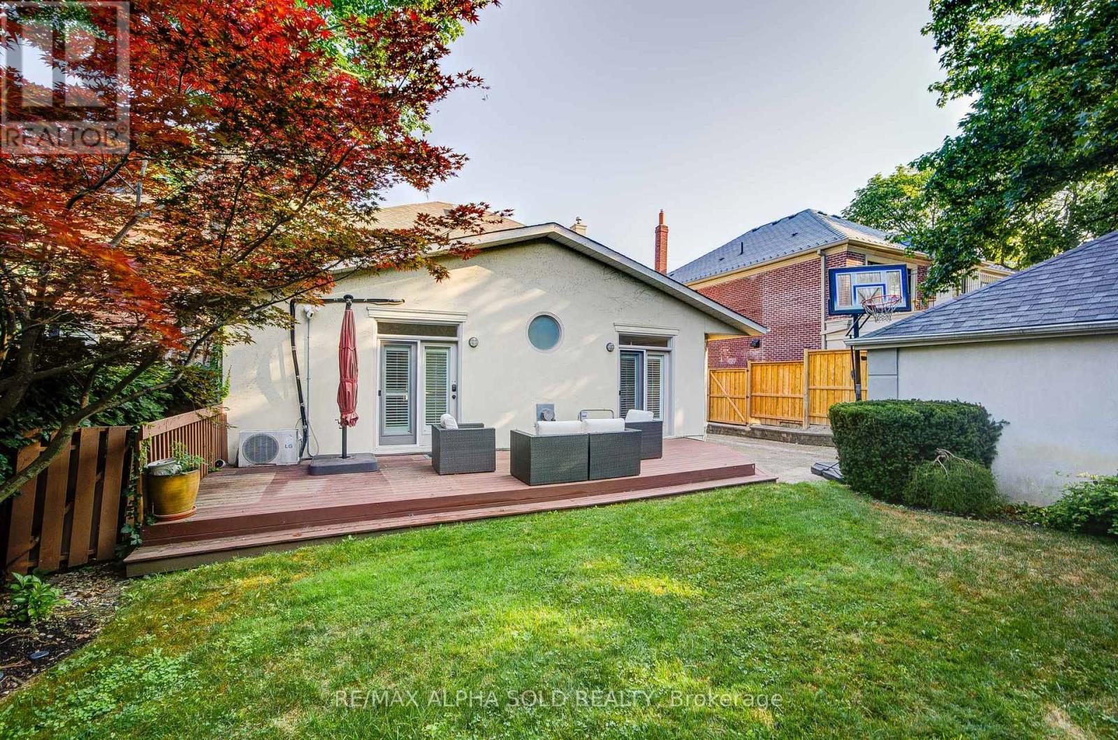 Photo 46 of 3 Silverwood Avenue, Toronto ON