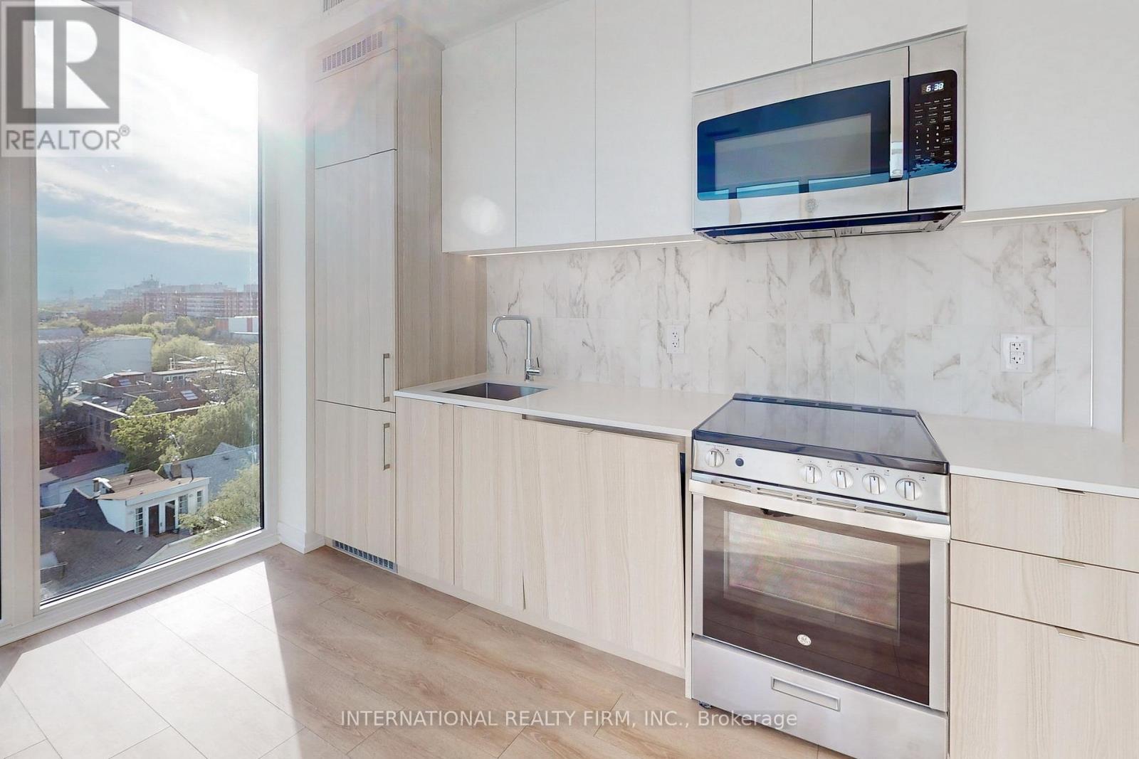 Photo 15 of 604 500 Dupont Street, Toronto ON