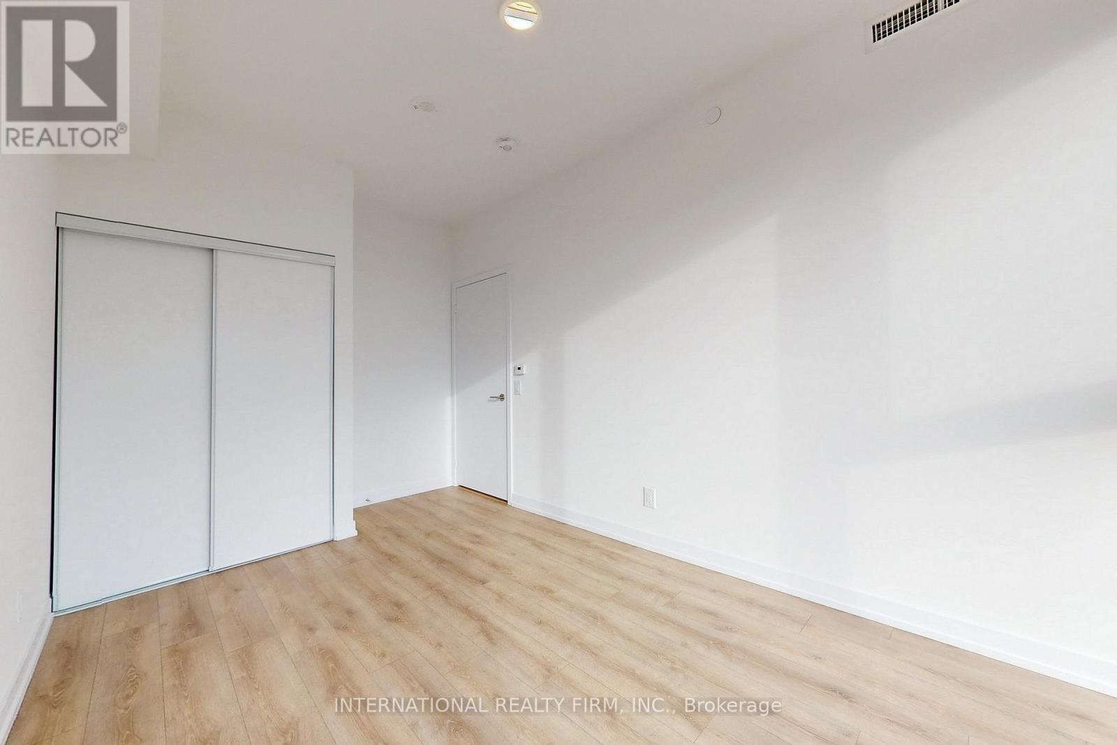 Photo 25 of 604 500 Dupont Street, Toronto ON
