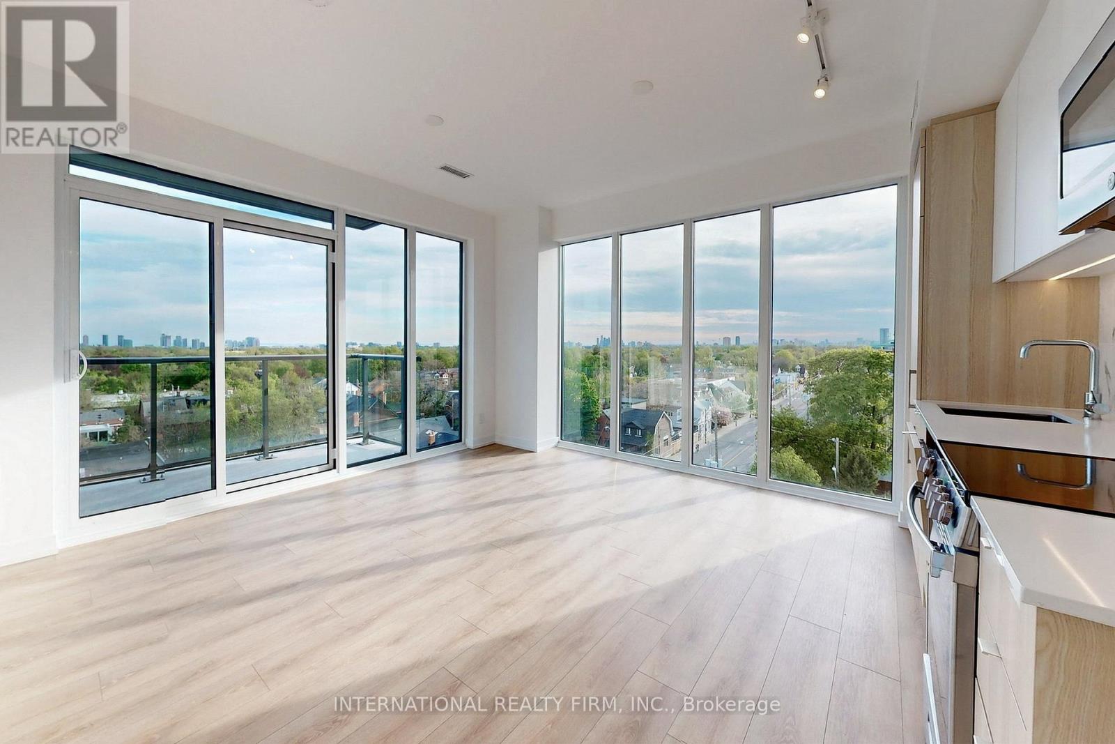 Photo 14 of 604 500 Dupont Street, Toronto ON