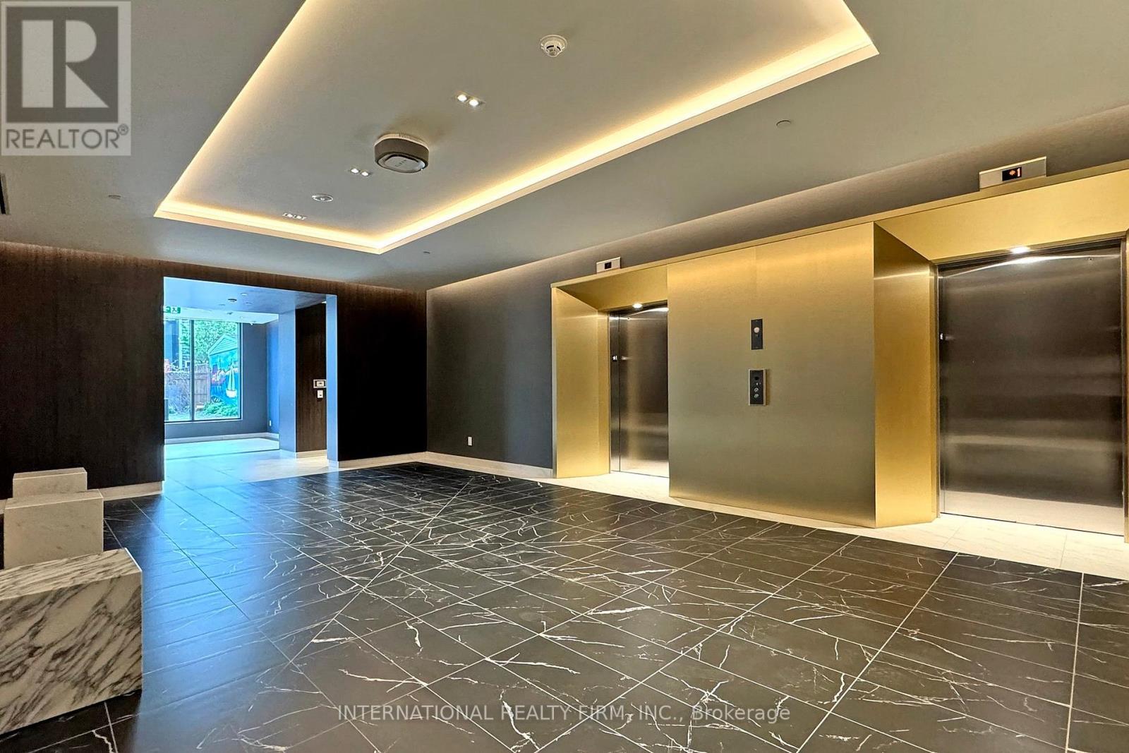 Photo 16 of 604 500 Dupont Street, Toronto ON