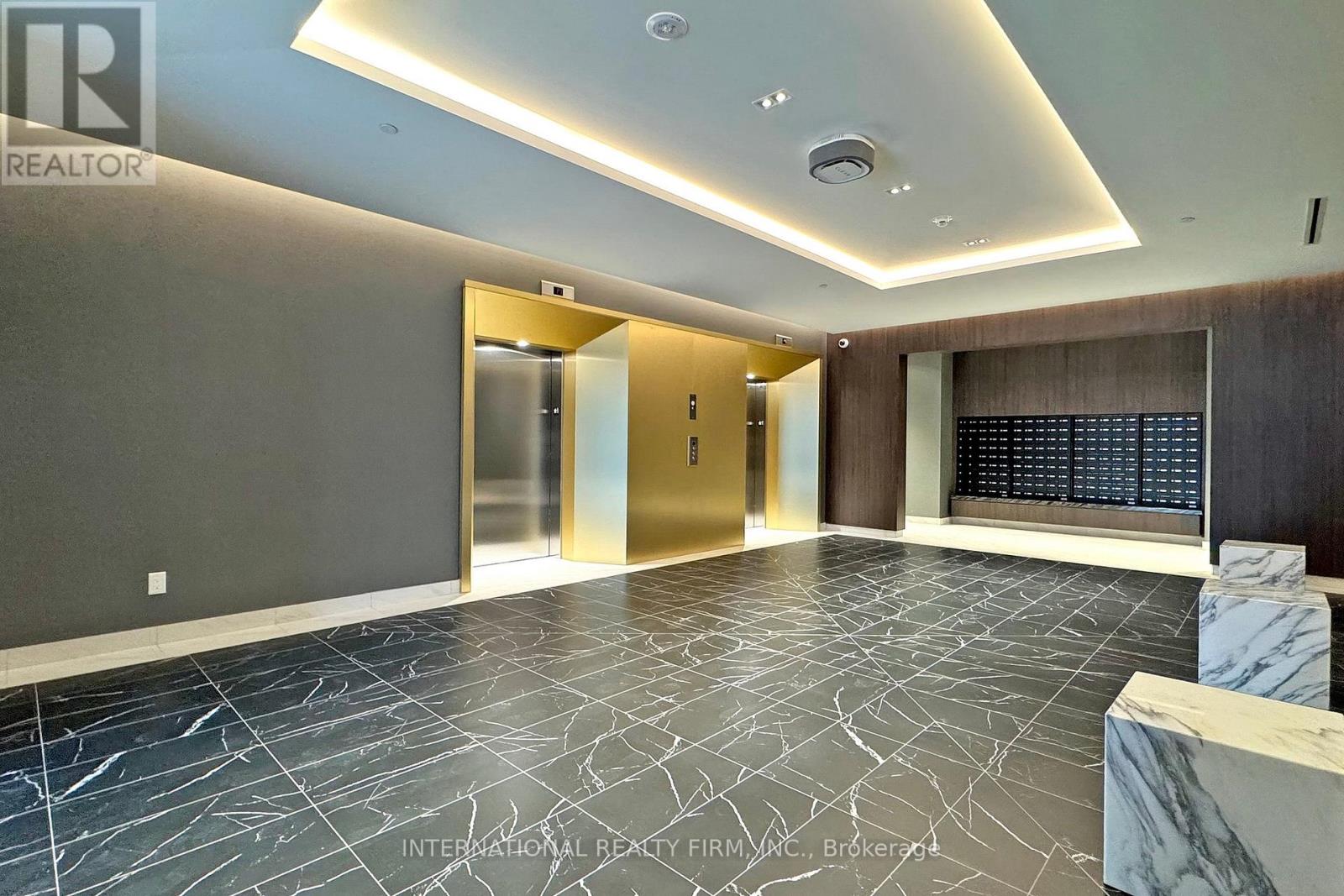 Photo 33 of 604 500 Dupont Street, Toronto ON