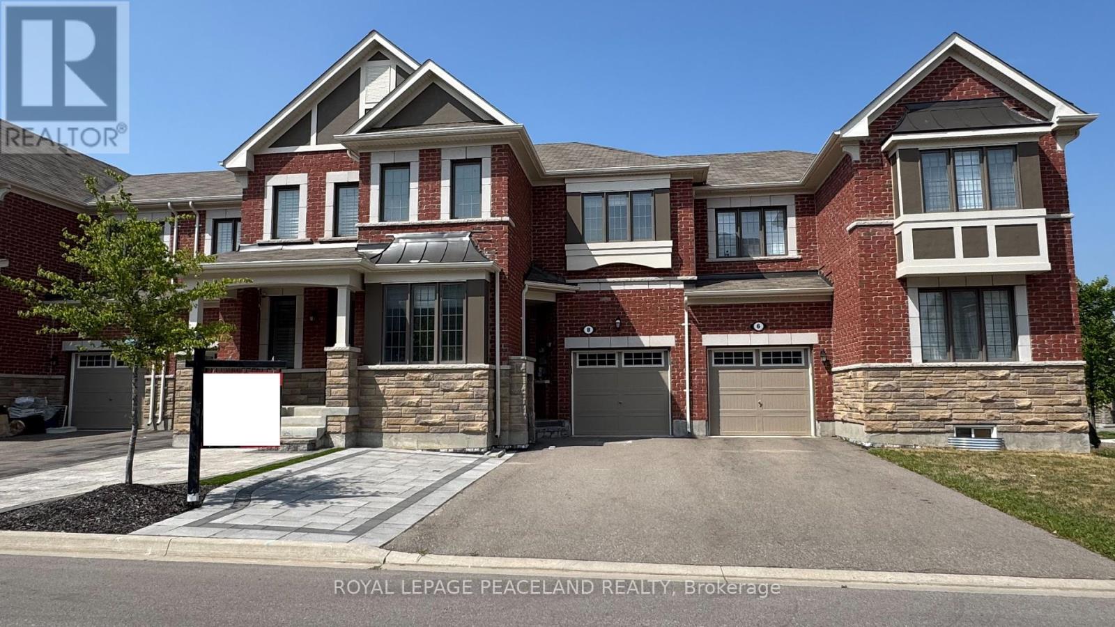 Photo 13 of 8 Casely Avenue, Richmond Hill ON