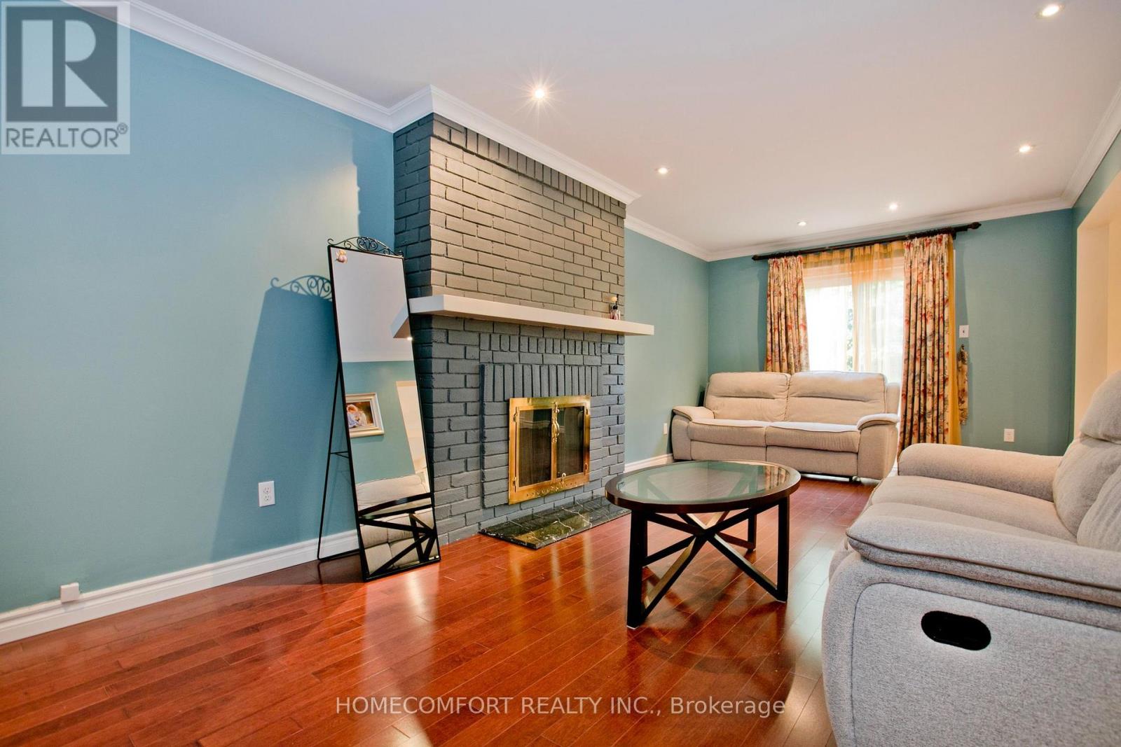 Photo 30 of 658 York Hill Boulevard, Vaughan ON