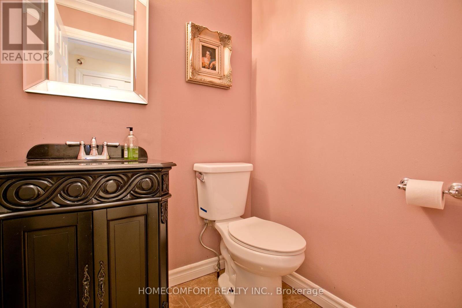 Photo 7 of 658 York Hill Boulevard, Vaughan ON