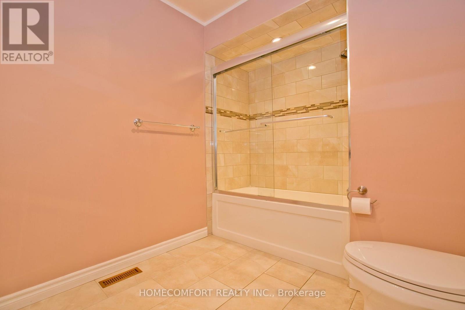 Photo 21 of 658 York Hill Boulevard, Vaughan ON