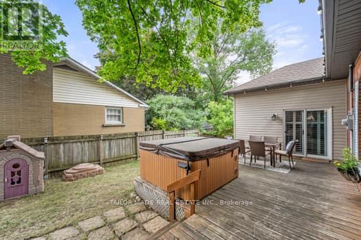 Photo 10 of 73 John Street, Orangeville ON