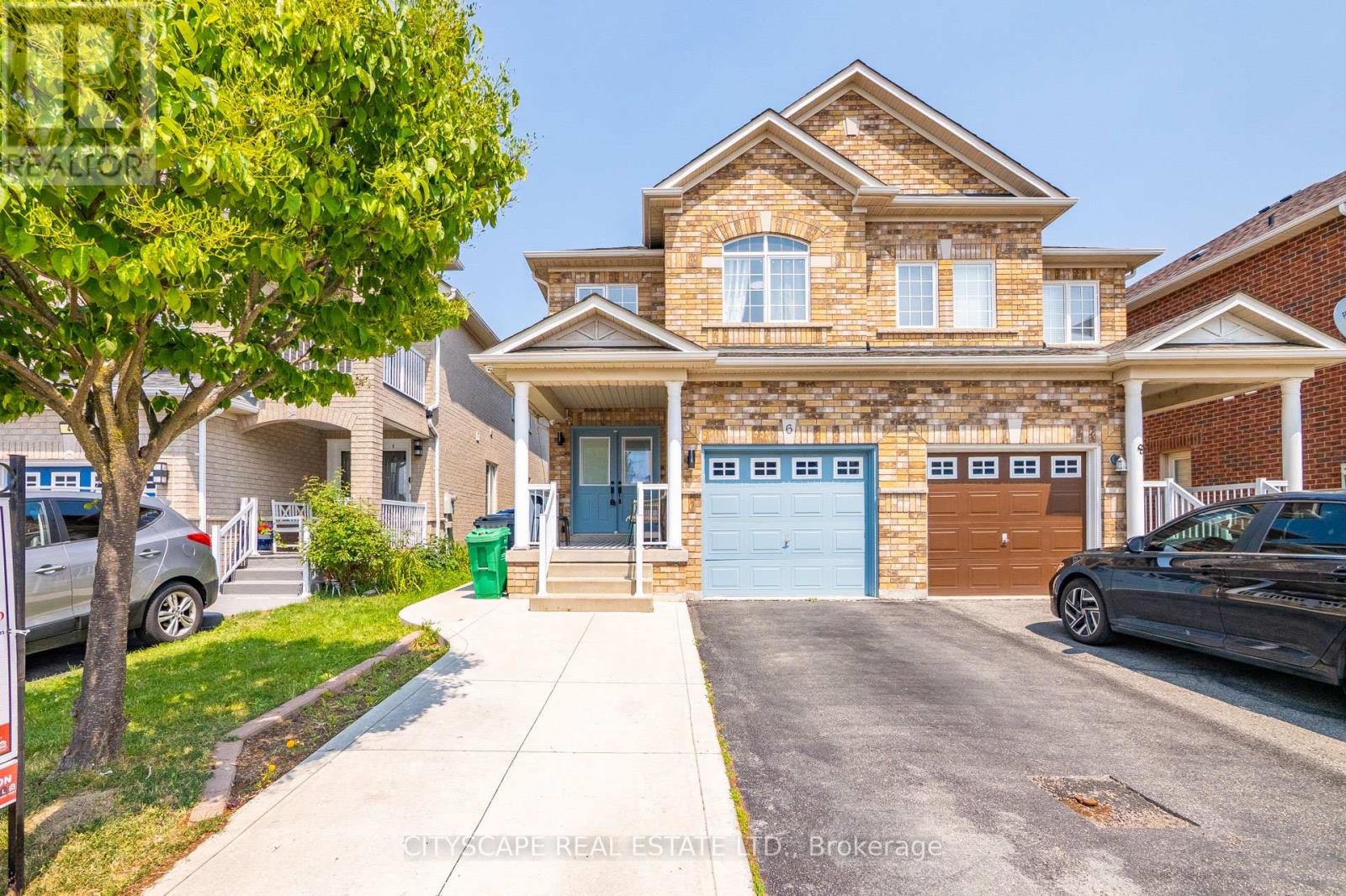 Photo 1 of 6 Dewridge Court E, Brampton ON