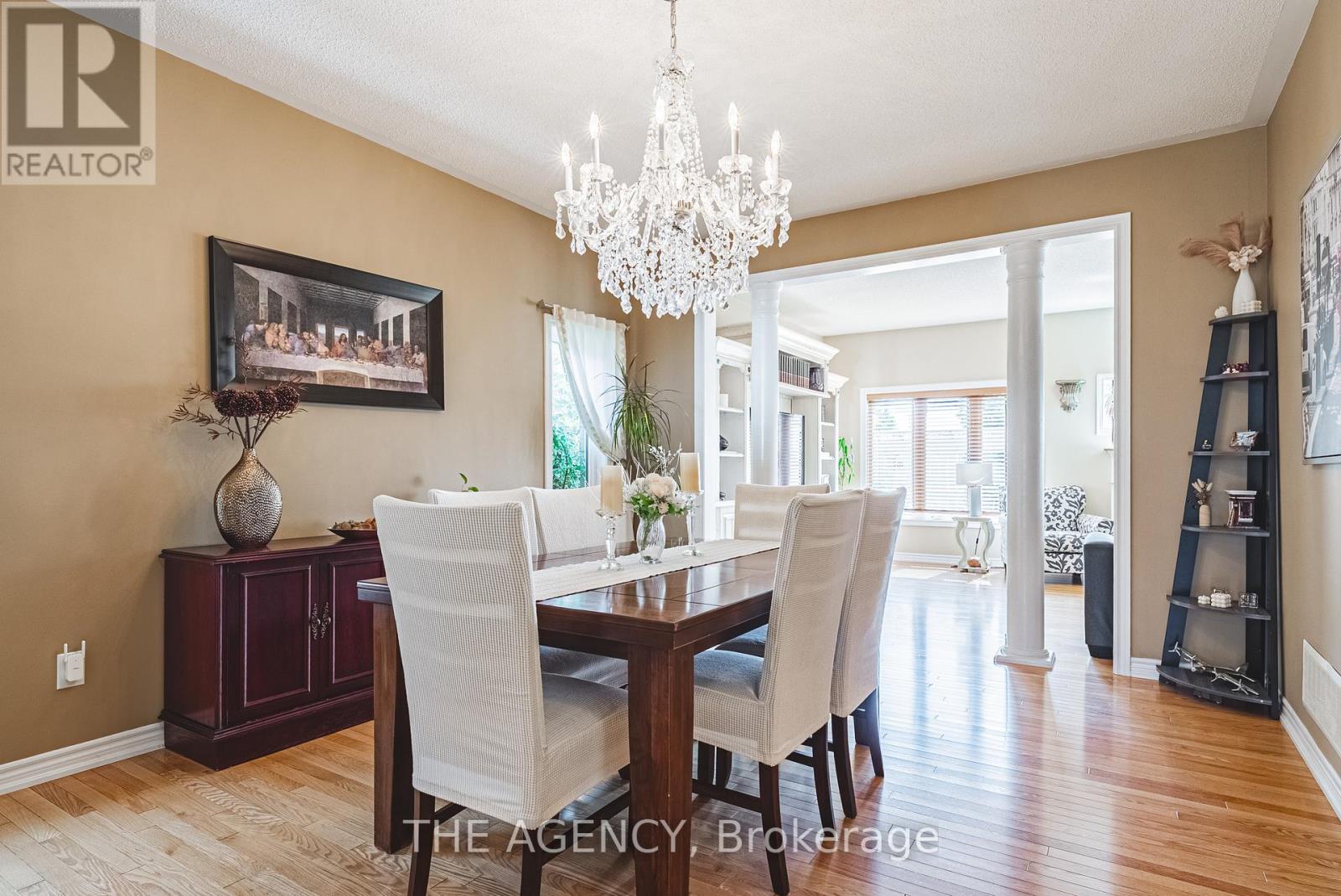 Photo 8 of 636 Serafini Crescent, Milton ON