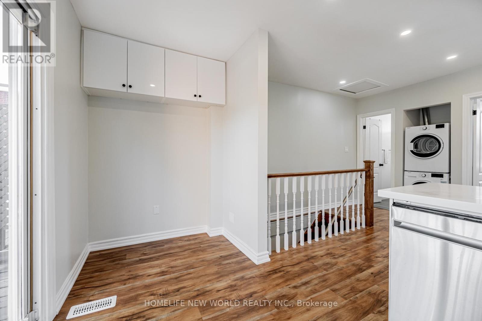Photo 6 of 2nd 133 Shanly Street, Toronto ON