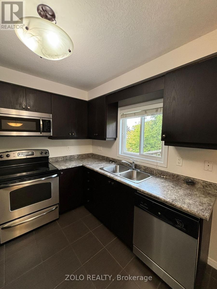 Photo 2 of 97 750 Lawrence Street, Cambridge ON