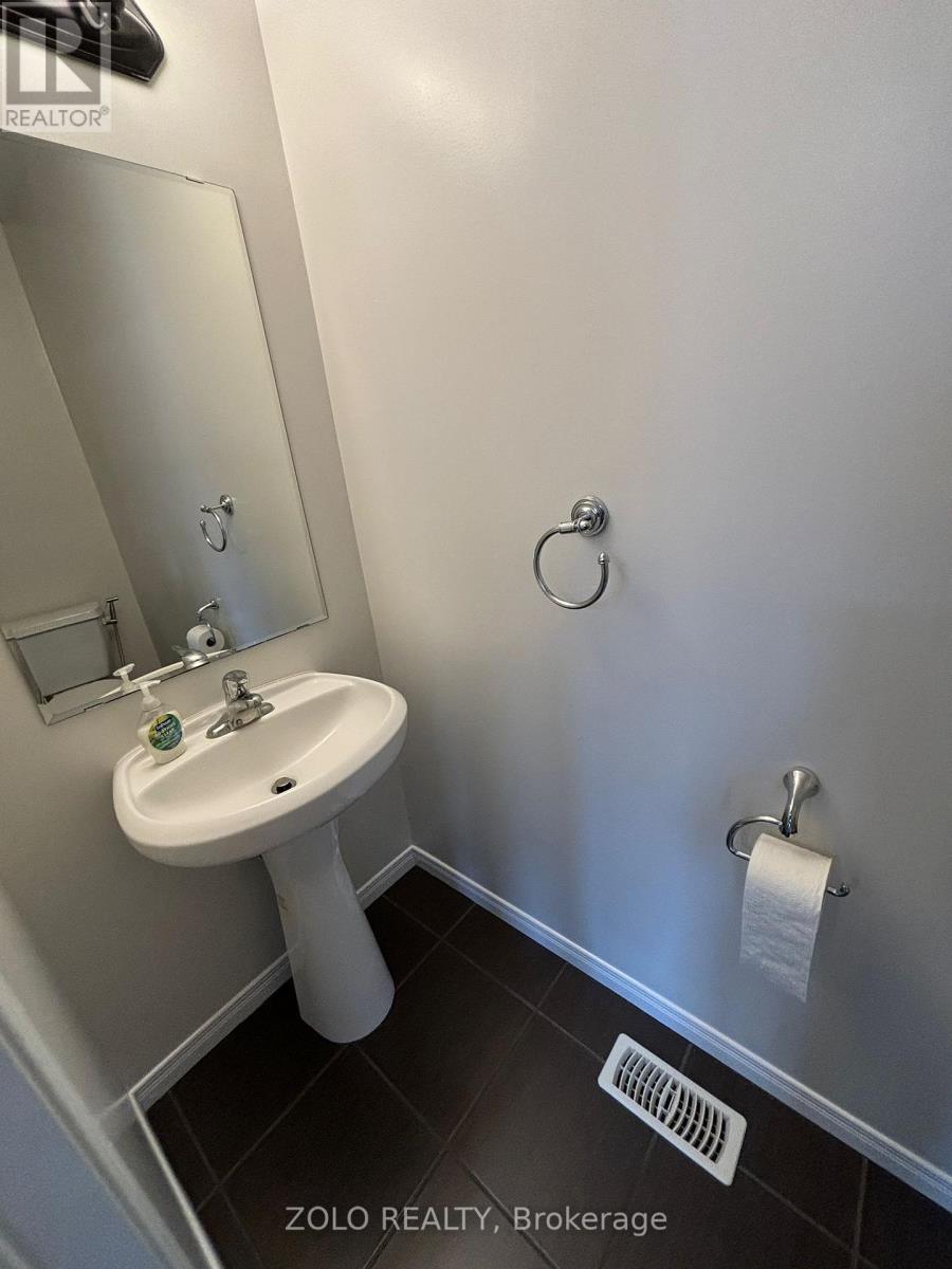 Photo 8 of 97 750 Lawrence Street, Cambridge ON