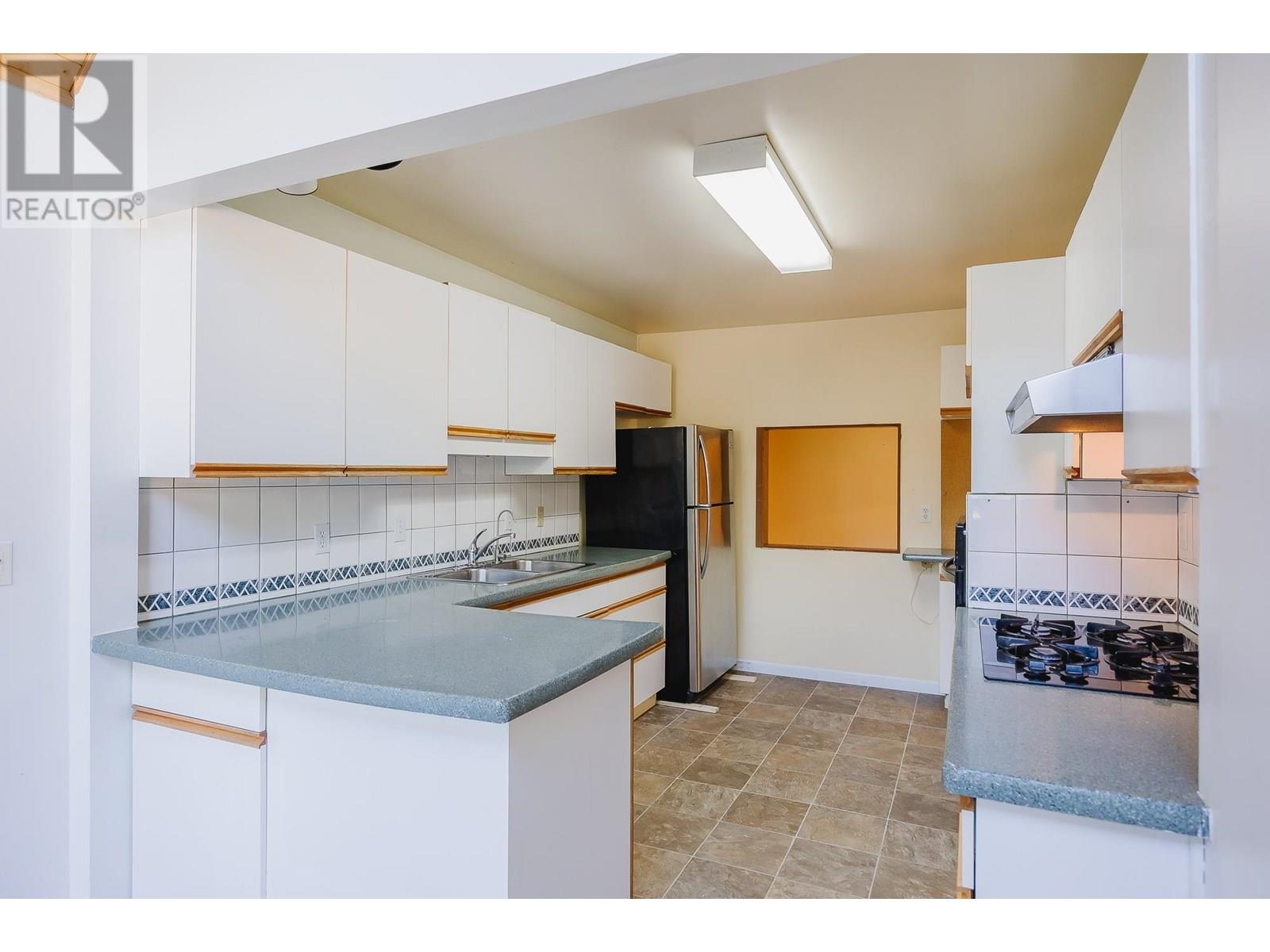 Photo 6 of 22416 129 Avenue, Maple Ridge BC