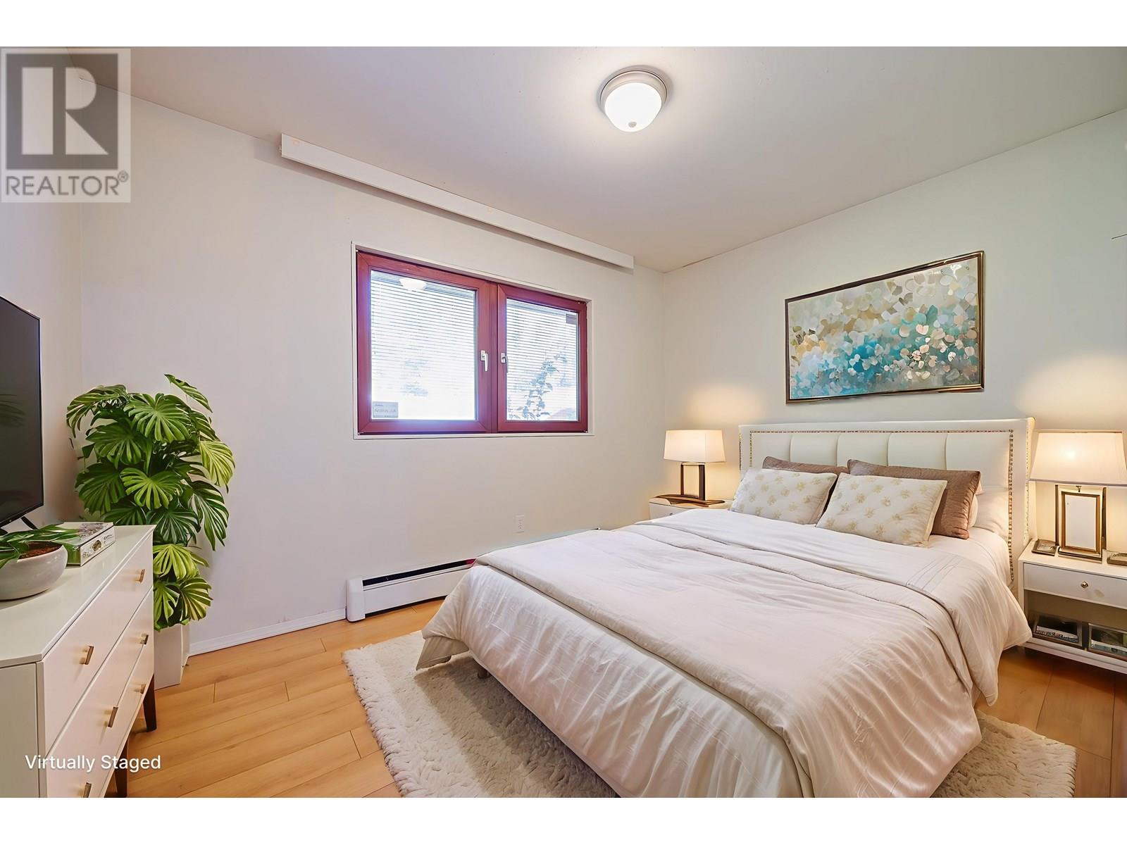 Photo 4 of 22416 129 Avenue, Maple Ridge BC