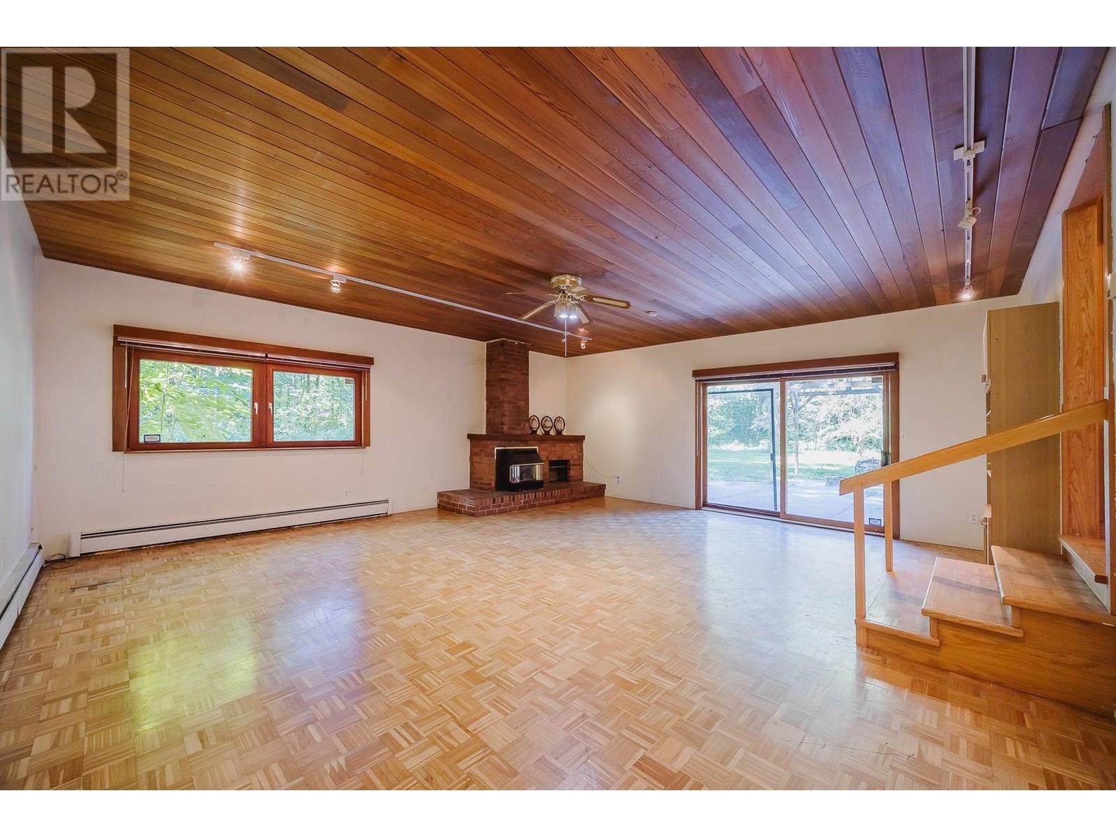 Photo 10 of 22416 129 Avenue, Maple Ridge BC