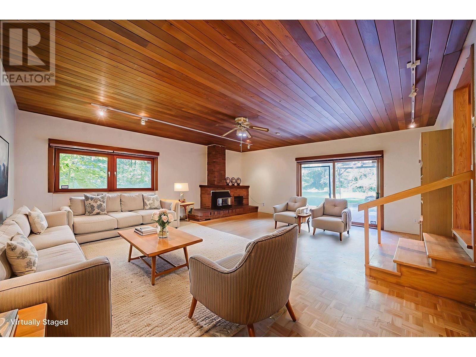 Photo 2 of 22416 129 Avenue, Maple Ridge BC