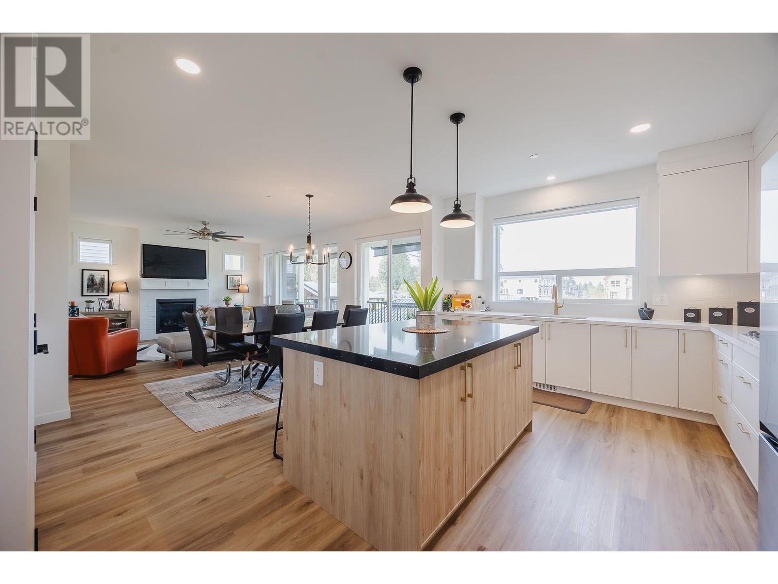 Photo 27 of 11217 250 B Street, Maple Ridge BC