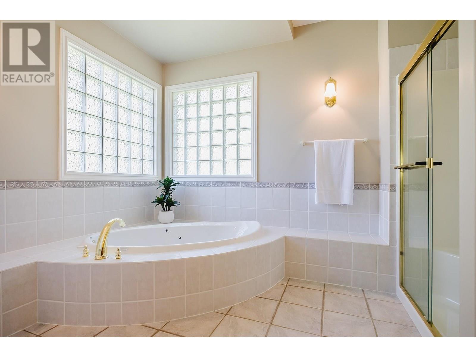 Photo 4 of 25131 130 Avenue, Maple Ridge BC