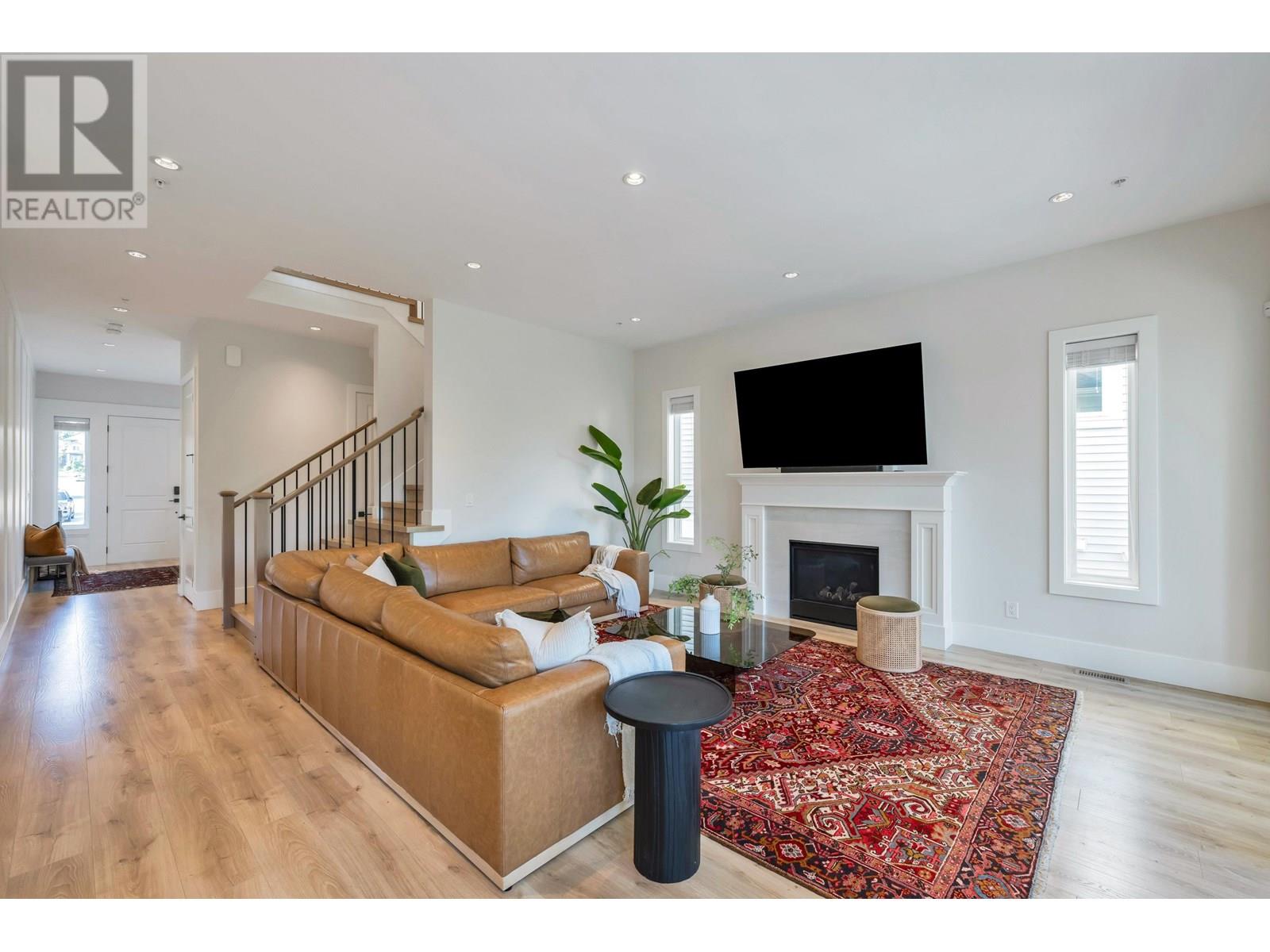 Photo 1 of 11158 243 B Street, Maple Ridge BC
