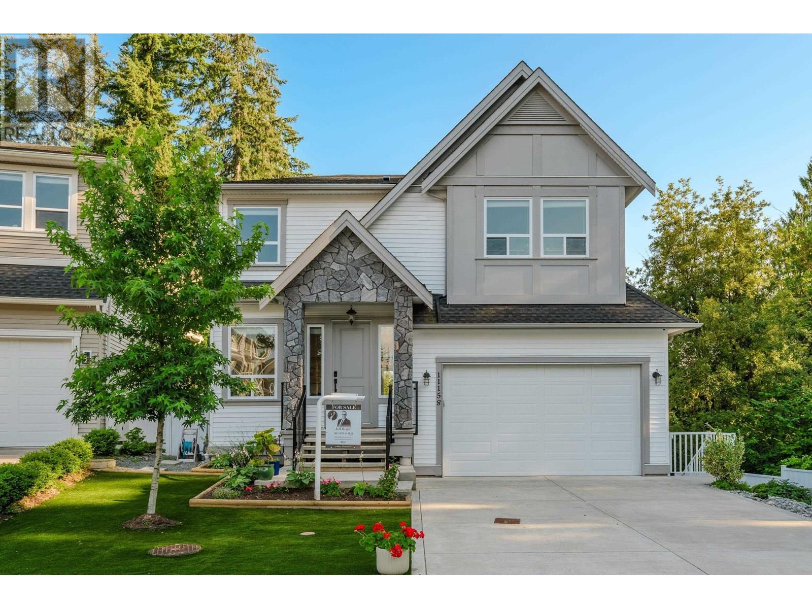 Photo 3 of 11158 243 B Street, Maple Ridge BC